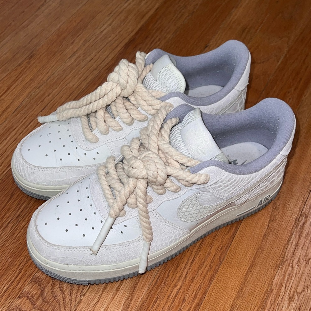 Nike Women's Cream and Gray Sneakers